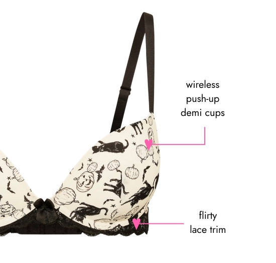 Wireless push-up demi cups, flirty lace trim